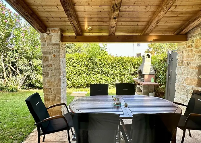 Casa Rustica 아파트