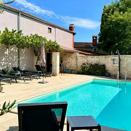 Casa Rustica Authentic Istrian With Saltwater Pool Daire *