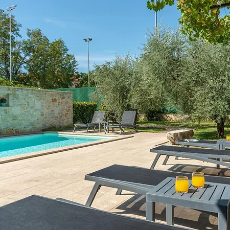 Casa Rustica Authentic Istrian With Saltwater Pool Daire *