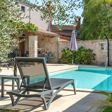 Daire Casa Rustica Authentic Istrian With Saltwater Pool Buici (Istria)